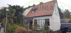 *Kleine sanierungsbedürftige DHH mit schönem Grundstück!* – 12209 Berlin – Vorschaubild 2