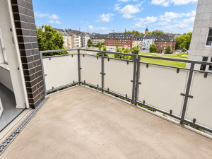 Bezugsfrei | Moderne 4-Zimmer-Wohnung mit Balkon und Tiefgarage im beliebten Oberbilk – 40227 Düsseldorf – Vorschaubild 3