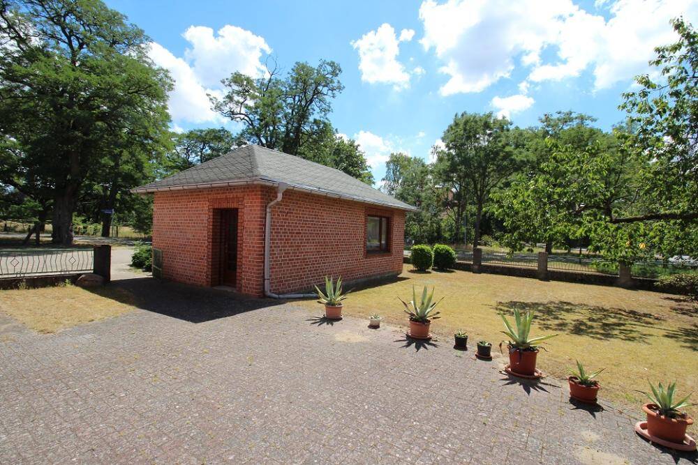 Altes Bauernhaus auf großem Grundstück :-) – Amt Neuhaus – Vorschaubild 6