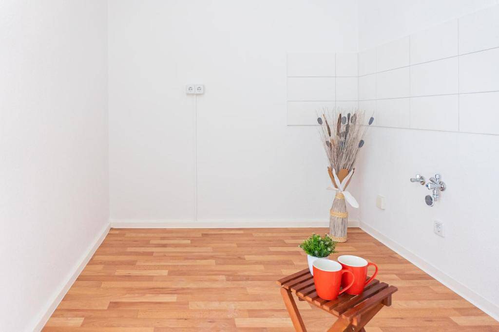 2-Raum-Wohnung in begrünter Wohnanlage – Chemnitz – Vorschaubild 2