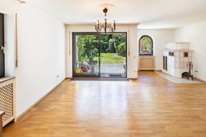 Sonne, Raum und Rückzug - stilvolle Doppelhaushälfte mit Südwest-Garten – 80999 München – Vorschaubild 3