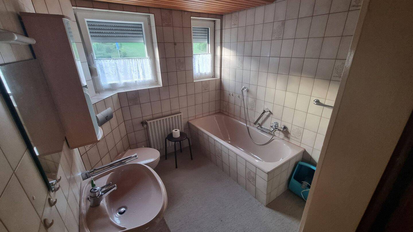 Einfamilienhaus Hilchenbach mit 5 Schlafzimmern und zusätzl. Baugrundstück – Hilchenbach – Vorschaubild 8