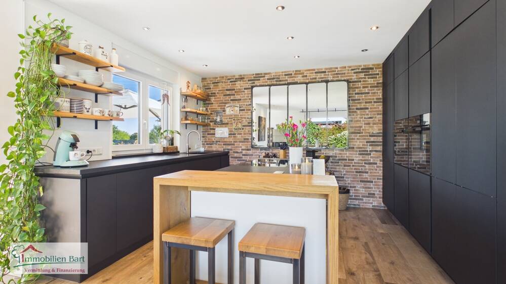 TRAUMHAUS IN WEISKIRCHEN: BUNGALOW MIT 3 SZ / 2 GARAGEN / TOLLER GARTEN! – Weiskirchen – Vorschaubild 4