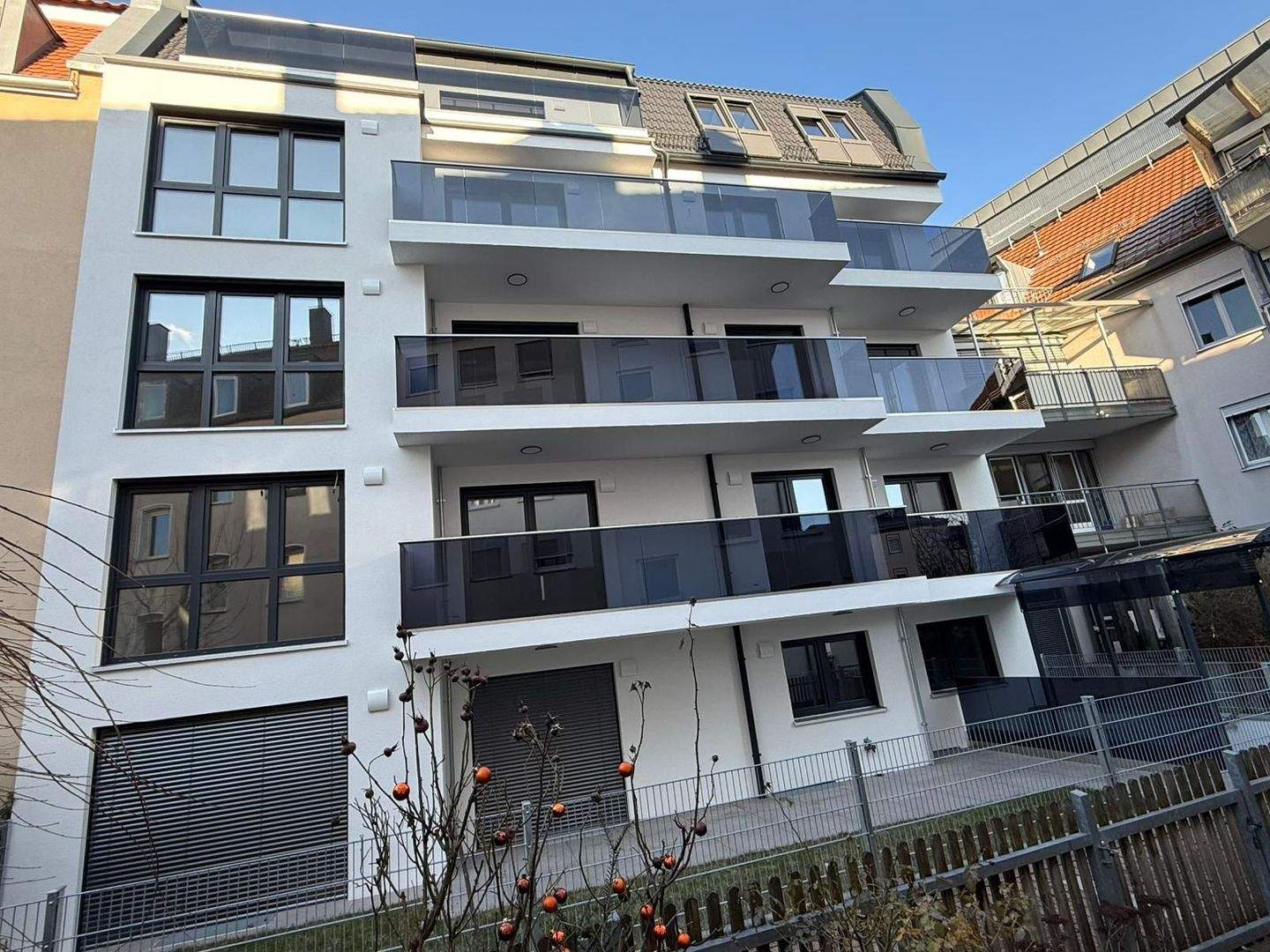 Luxuriöse Neubauwohnung im EG in Nürnberg – Hochwertige Ausstattung mit Garten – Nürnberg – Vorschaubild 2