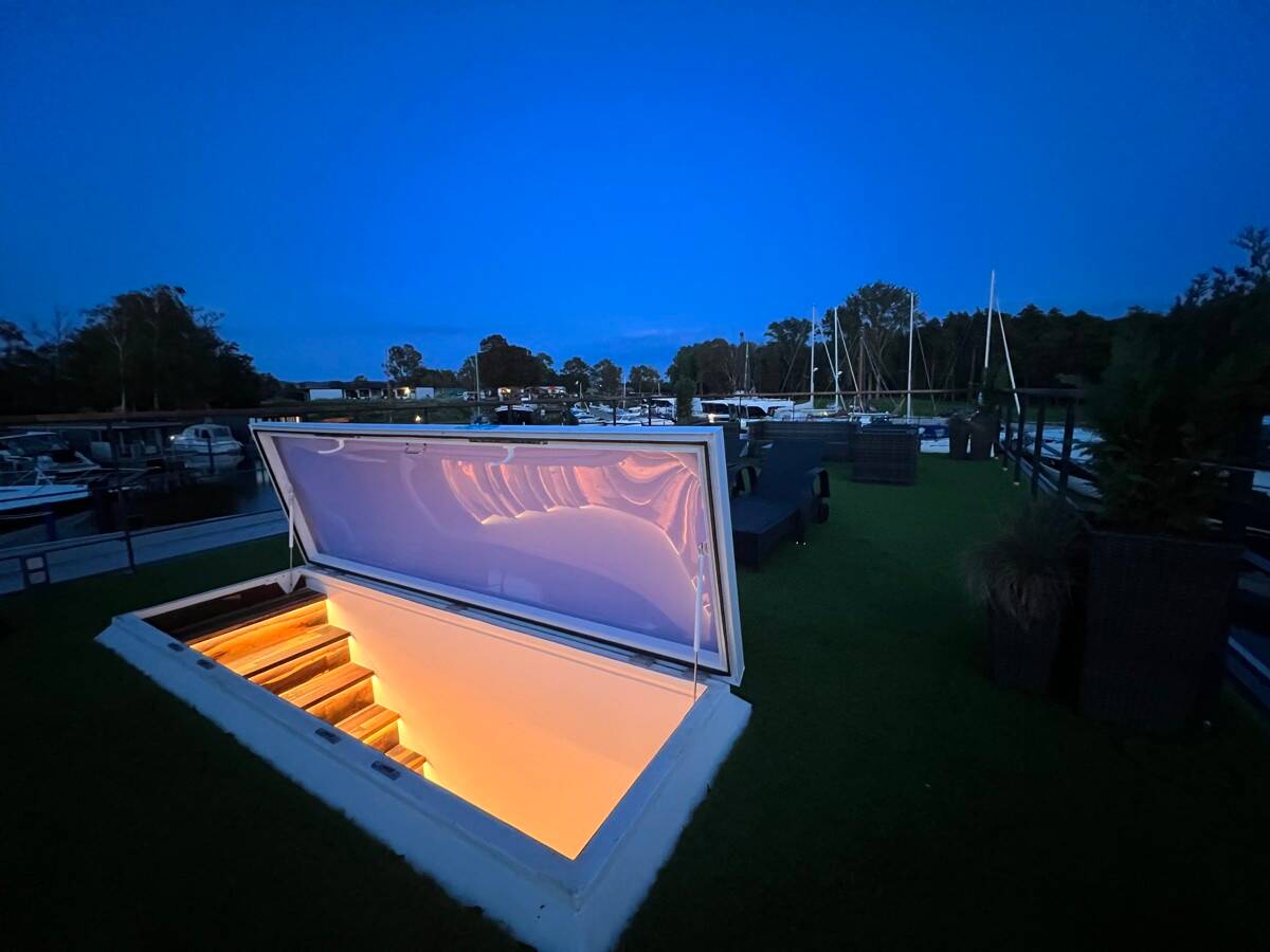 LUXUS Hausboot - 3 Etagen - 100m² Wohnen + 120 m² SONNENTERRASSE - Kamin, Kino, komplett individuell – Potsdam – Vorschaubild 8