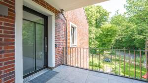 Nachhaltiger Wohnkomfort in bester Lage: Moderne 3-Zimmer-Wohnung mit Balkon, Tiefgarage und Aufzug – 53127 Bonn – Vorschaubild 3