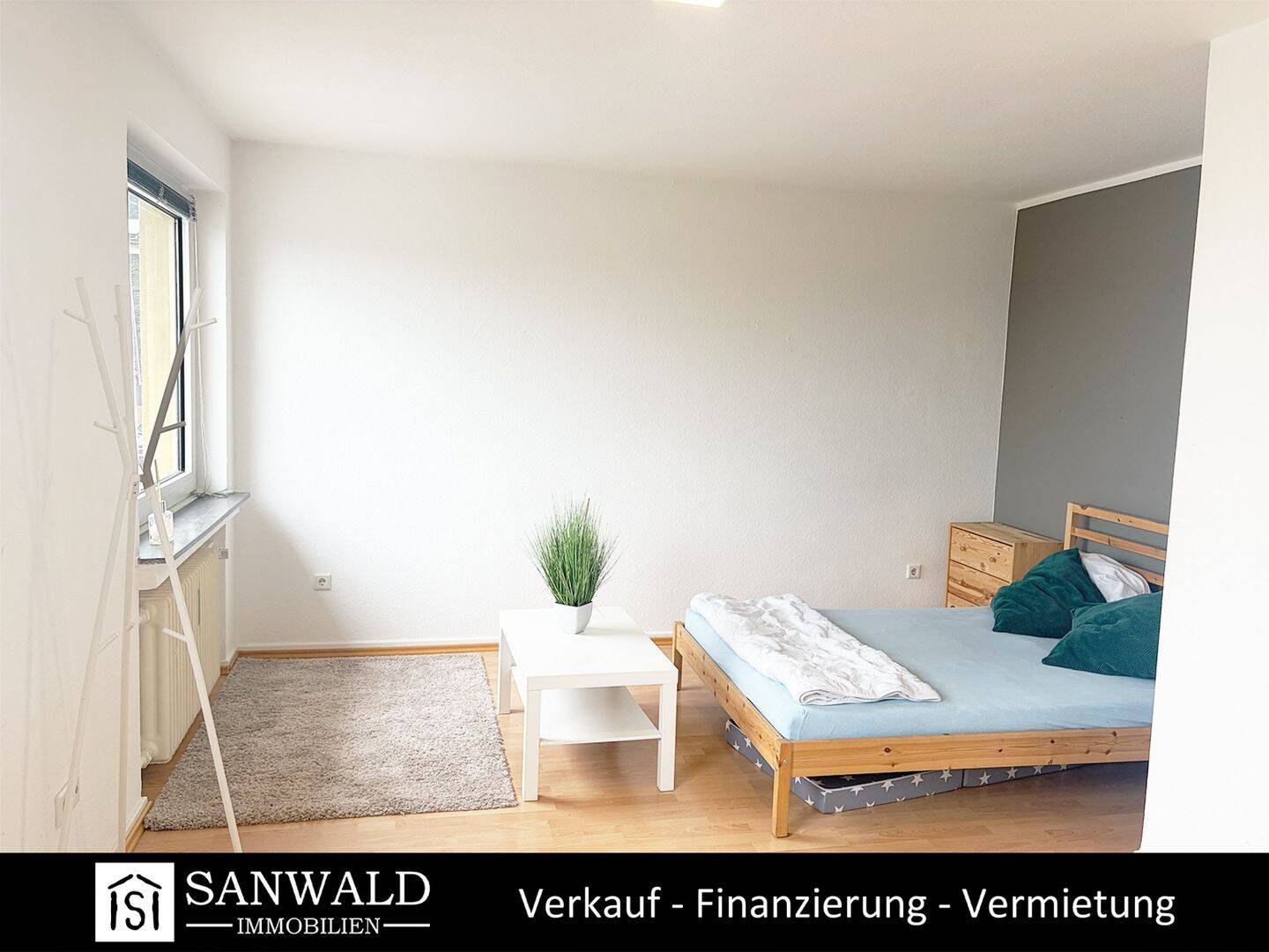 Renovierte 1,5-Zimmer-Wohnung mit Einbauküche