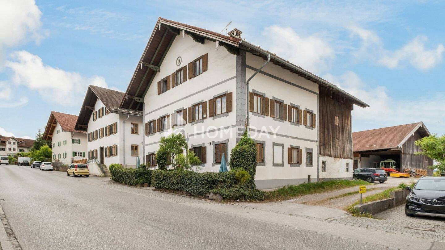 Seltene Gelegenheit für Liebhaber historischer Immobilien - Denkmalgeschütztes Bauernhaus – Königsdorf – Vorschaubild 2