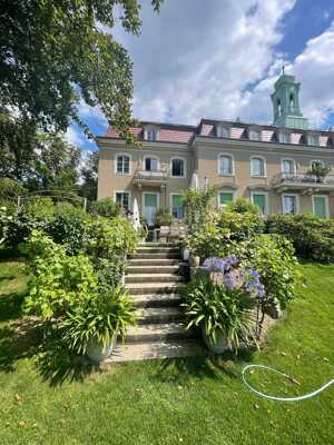 Traumhafte Kapitalanlage im Schloss mit Blick über Dresden – Wachwitzer Weinberg 15, 1326 Dresden – Vorschaubild 3