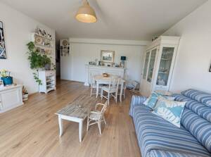 Schöne Eigentumswohnung mit Garage in Stadtnähe! Ideal für Singles oder Paare.