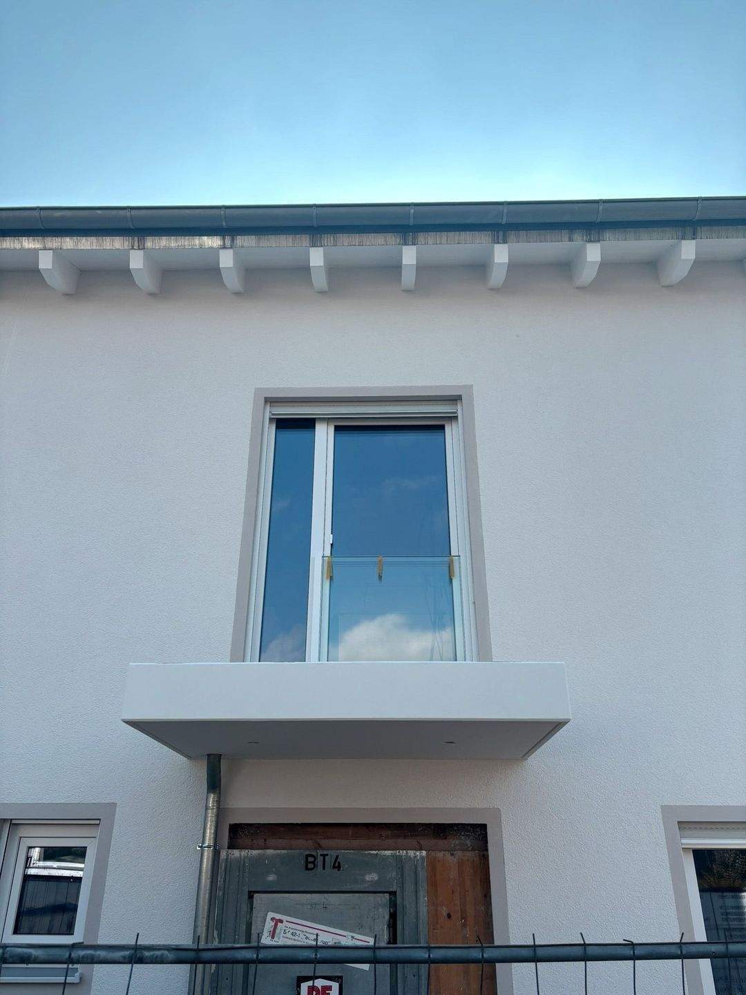 elegante Doppelhaushälfte, ruhiger großer Südgarten, Baubeginn erfolgt und Nachbarhälfte bereits verkauft – Gauting – Vorschaubild 2