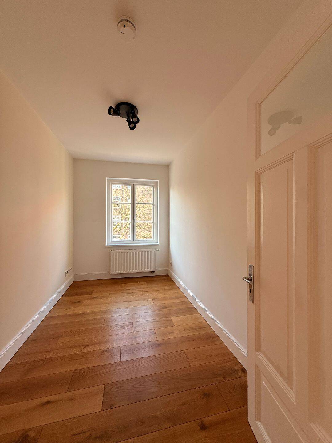 Attraktive Maisonettewohnung mit moderner Ausstattung, 2 Bädern und großzügiger Küche – Hamburg – Vorschaubild 8