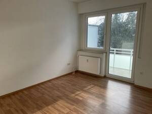 *Charmante 2-Zimmer-Wohnung mit Balkon und Einbauküche* – 47057 Duisburg – Vorschaubild 4