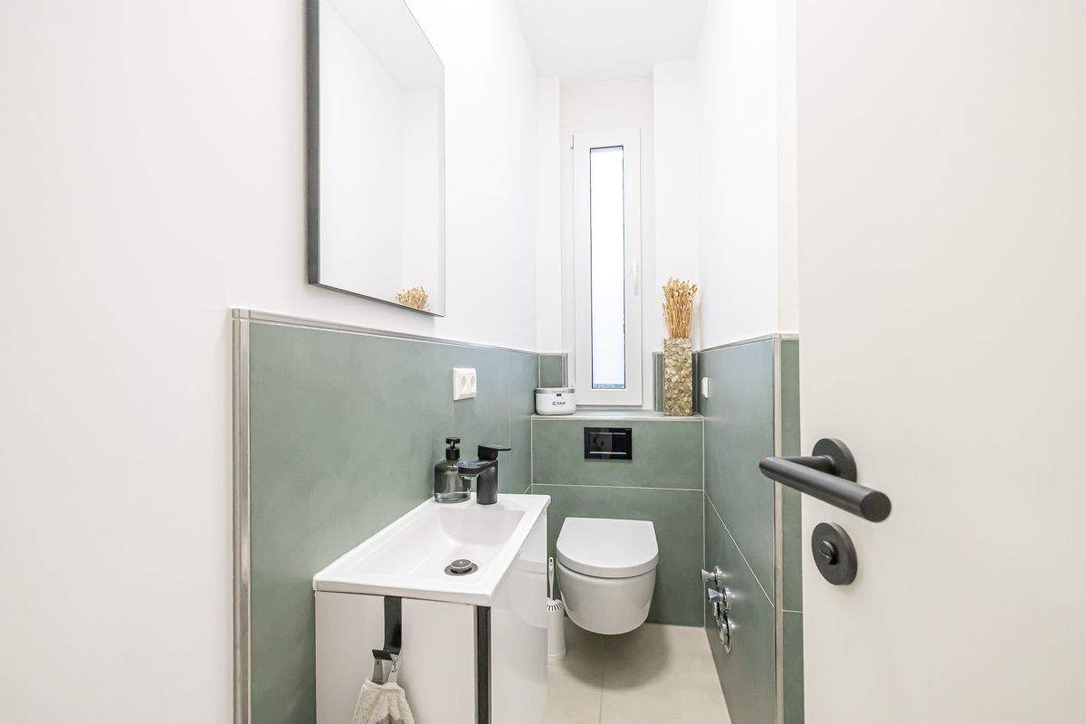 Exklusives Wohngefühl: Neuwertige Erdgeschosswohnung in Hochparterre-Lage in Karlsruhe-Durlach – Karlsruhe – Vorschaubild 8
