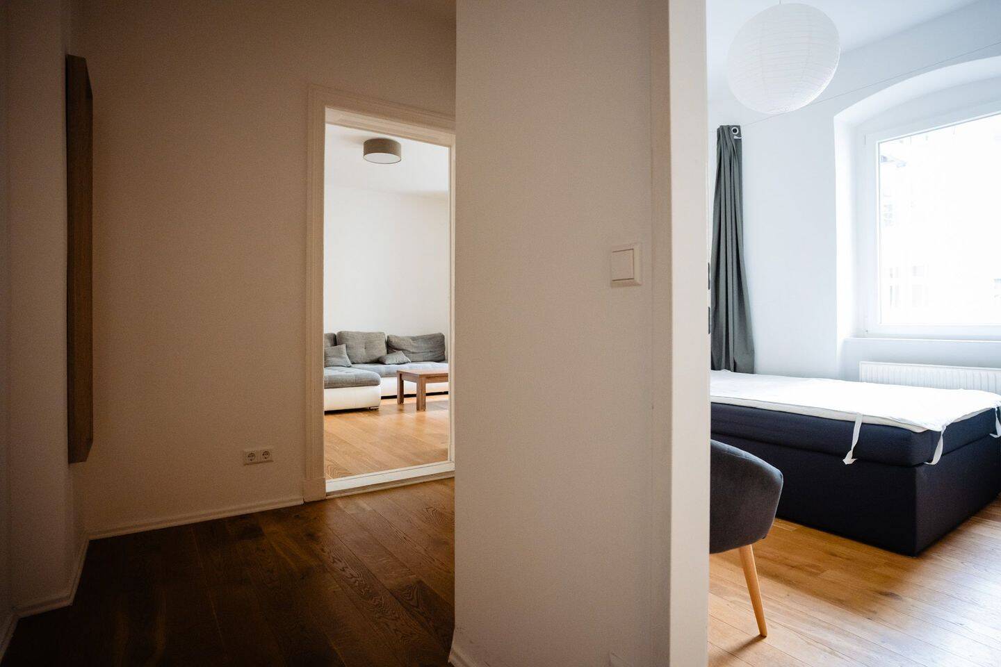 Großzügige, renovierte Altbauwohnung mit großem Balkon im begehrten Samariterkiez. – Berlin – Vorschaubild 6