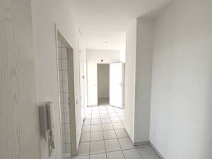 Bezugsfreie 2-Zimmer-Eigentumswohnung mit Balkon am Allee-Center Remscheid – 42853 Remscheid – Vorschaubild 2