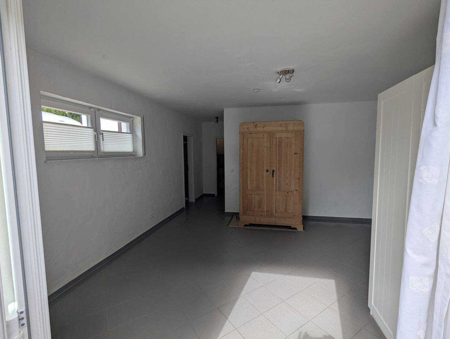 Ruhige möblierte Einliegerwohnung in Vallendar – Vallendar – Vorschaubild 2