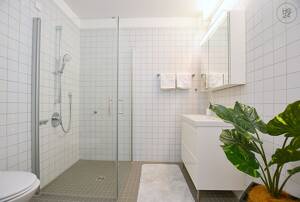Tolle, neu möblierte Wohnung mit Terrasse und gemeinschaftlichen Fitnessraum in Stuttgart Süd – 70199 Stuttgart – Vorschaubild 4
