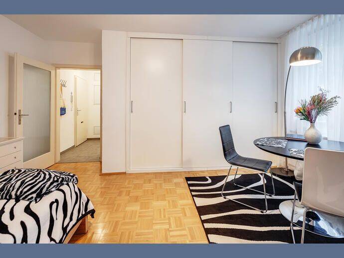 Möbliert: Möblierte Wohnung in sehr guter Lage Schwabing – München – Vorschaubild 4