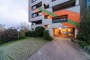 Modernisierte 4-Zimmer-Wohnung mit Panoramablick von 3 Balkonen – 70378 Stuttgart – Vorschaubild 5