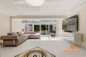 *** LUXUS PUR! inkl. Garten, Einbauküche, Kamin, 2 TG, 2 Saunen uVm.*** – 81735 München – Vorschaubild 8