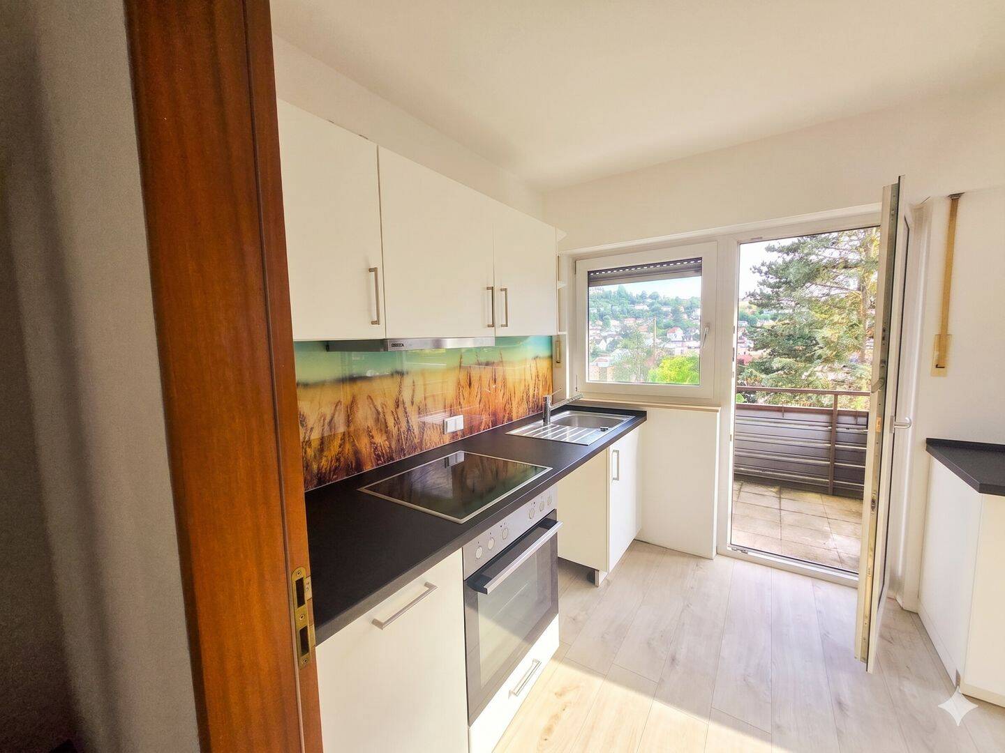 Über den Dächern von Stuttgart-Süd: Gemütliches DG-Juwel mit Balkon und Traumaussicht! – Stuttgart – Vorschaubild 6