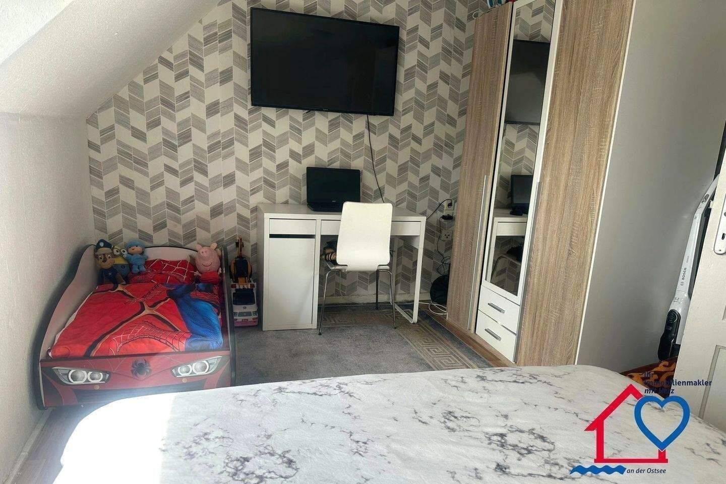 Kapitalanlage in Kiel: Vermietete 2-Zimmer-DG-Wohnung in Elmschenhagen-Süd – Kiel – Vorschaubild 5