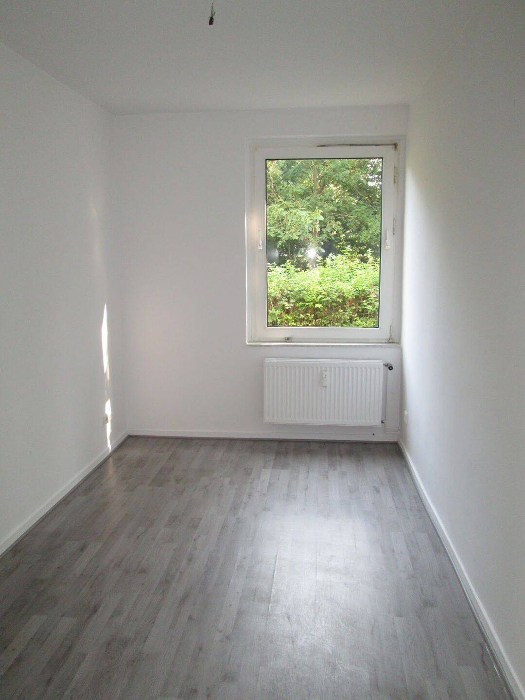 Ihr neues Zuhause: Seniorenwohnung mit ebenerdiger Dusche für mehr Komfort – Salzgitter – Vorschaubild 2