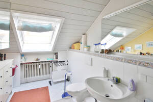Sonnige 2-Zimmer-Dachgeschosswohnung – 67069 Ludwigshafen am Rhein – Vorschaubild 4