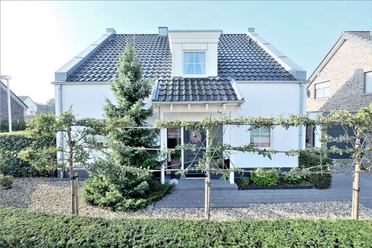 Neuwertiges, energieeffizientes Einfamilienhaus mit Garage in kinderfreundlicher Umgebung – Kranenburg – Vorschaubild 3