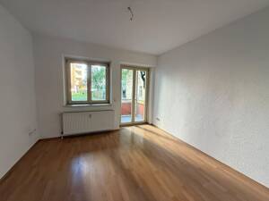 Attraktive 3-Raum-Wohnung mit Balkon im Hochparterre – 39108 Magdeburg – Vorschaubild 4