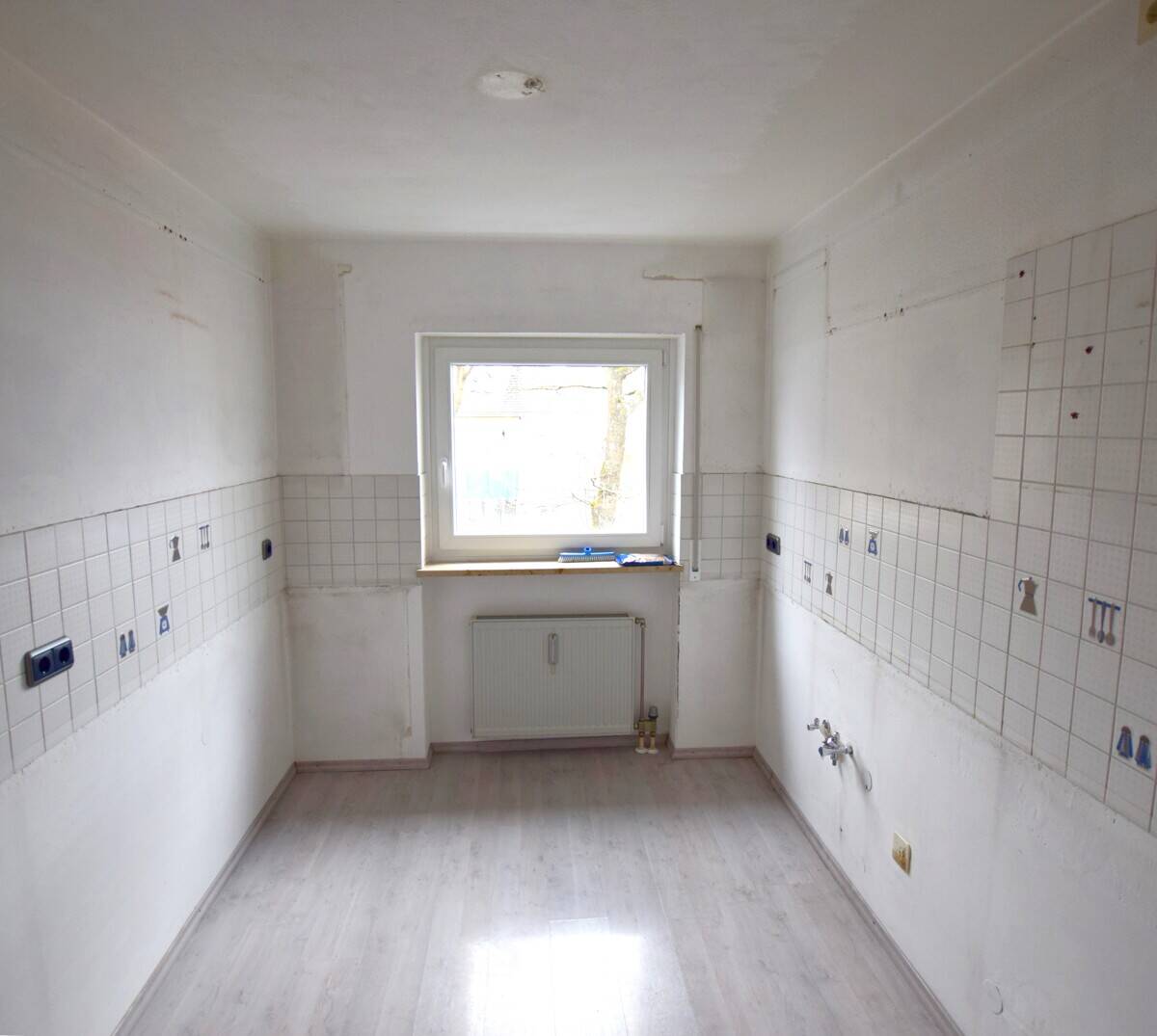 4-Familienhaus und Bankgebäude, aufgeteilt nach WEG, Garagen, Stellplätze,... – Nürnberg – Vorschaubild 7
