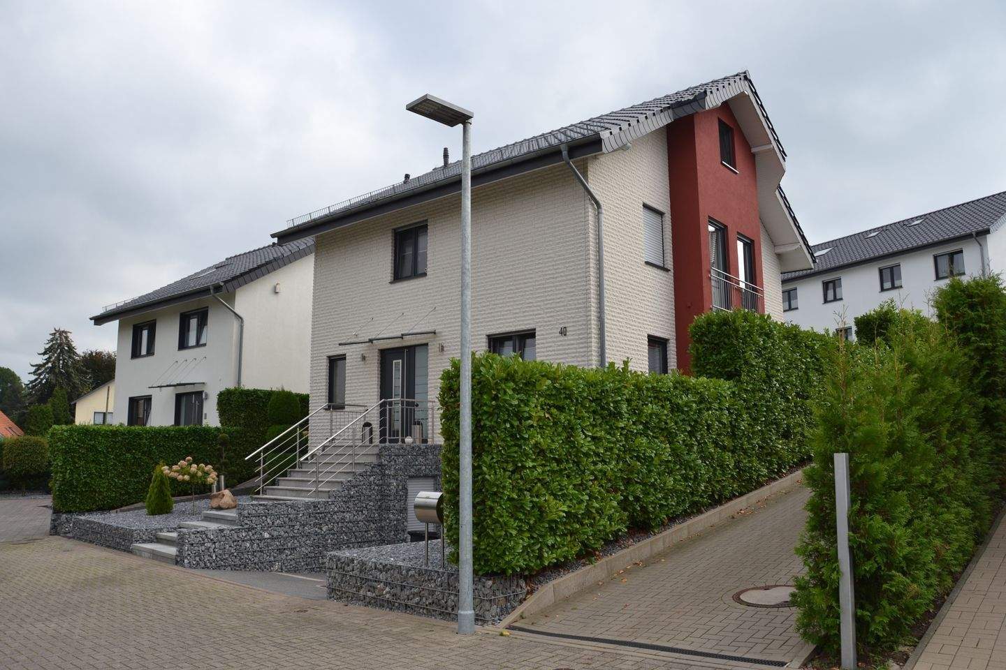 Solides Einfamilienhaus in ruhiger Sackgasse im Zentrum von Ubbedissen – Bielefeld – Vorschaubild 2