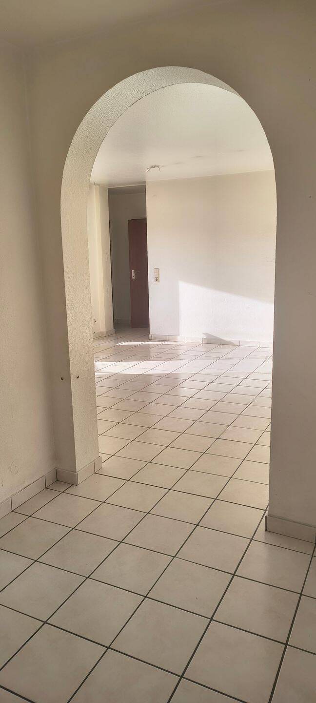 Zentrale,schöne Wohnung,neu renoviert