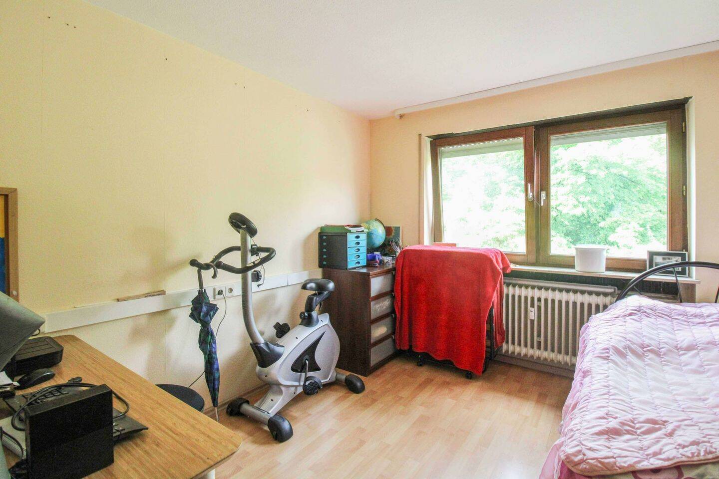 Ruhig & zentrumsnah: Charmante 3,5-Zimmer-Wohnung mit Südbalkon und Garage in Waiblingen – Waiblingen – Vorschaubild 5