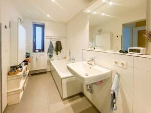 Schöne, komplett sanierte / renovierte Wohnung mit Gartenmitbenutzung ! – 22041 Hamburg – Vorschaubild 6