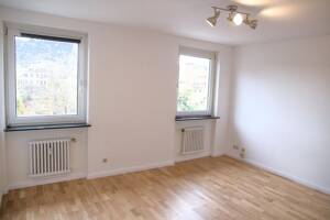 Prov.frei! 1-Zi Altstadt-Wohnung mit Dreisamblick an der Uni! – 79098 Freiburg im Breisgau – Vorschaubild 3