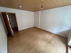 2 Raum Wohnung mit Balkon / Wanne in der Reißhausstraße / FH-Nähe / Erfurter-Krämpfervorstadt – 99085 Erfurt – Vorschaubild 5