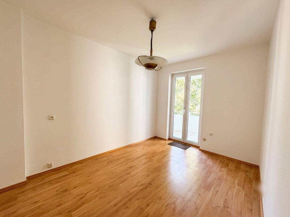 Charmante 3-Zimmer-Wohnung mit Balkon in begehrter Südstadtlage nahe der Karlsaue Kassel – Kassel – Vorschaubild 5