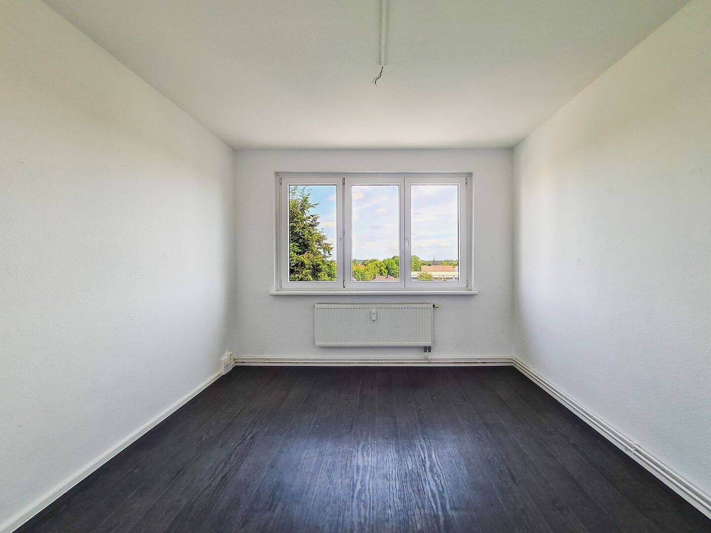 Helle 4 Zimmerwohnung mit großem Balkon und Ausblick – Freiberg – Vorschaubild 6