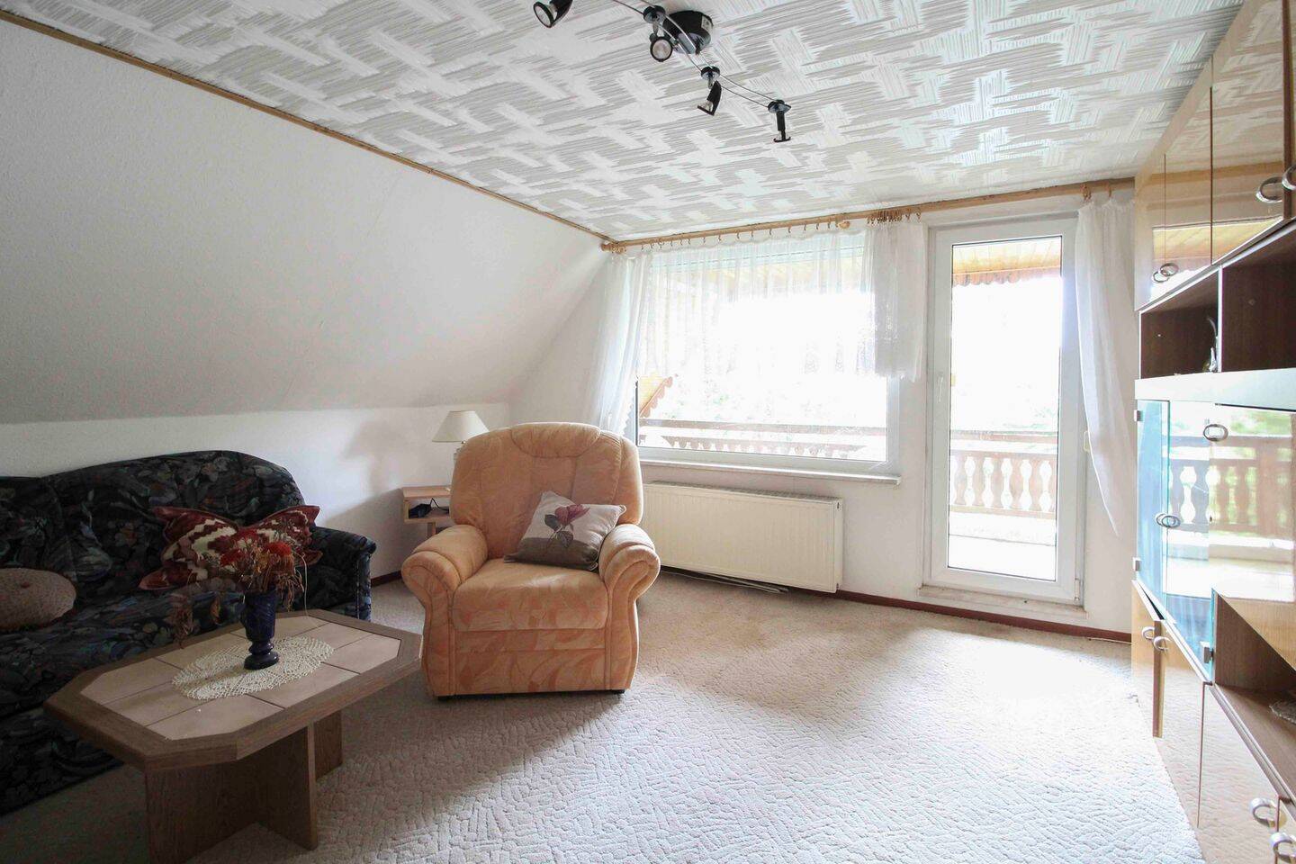 Charmantes Einfamilienhaus in Grieben - Wohnen im Grünen mit Kamin und 1.389 m² Grundstück – Tangerhütte – Vorschaubild 8