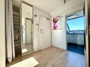 SELBSTBEZUG ODER KAPITALANLAGE! SCHÖNE, MODERNE DACHGESCHOSSWOHNUNG IM BELIEBTEN MÜNCHEN-MOOSACH – 80992 München – Vorschaubild 8
