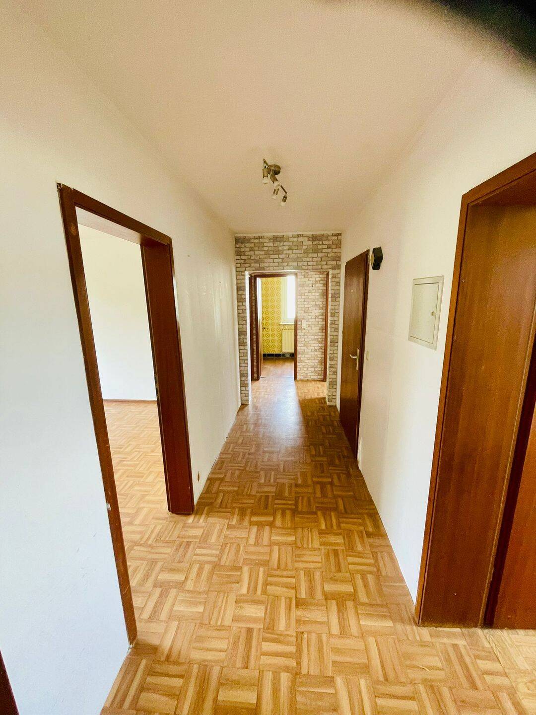 Mehrfamilienhaus mit Einliegerwohnung und Pferdehaltung – Immenhausen – Vorschaubild 9