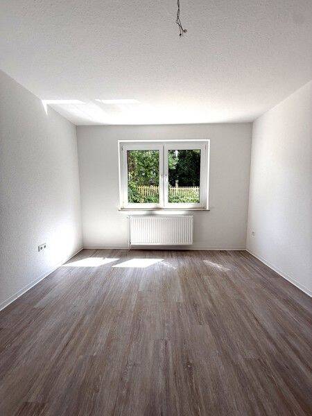 Frisch renovierte 2-Zi.-Whg. mit neuem Badezimmer – Wuppertal – Vorschaubild 3