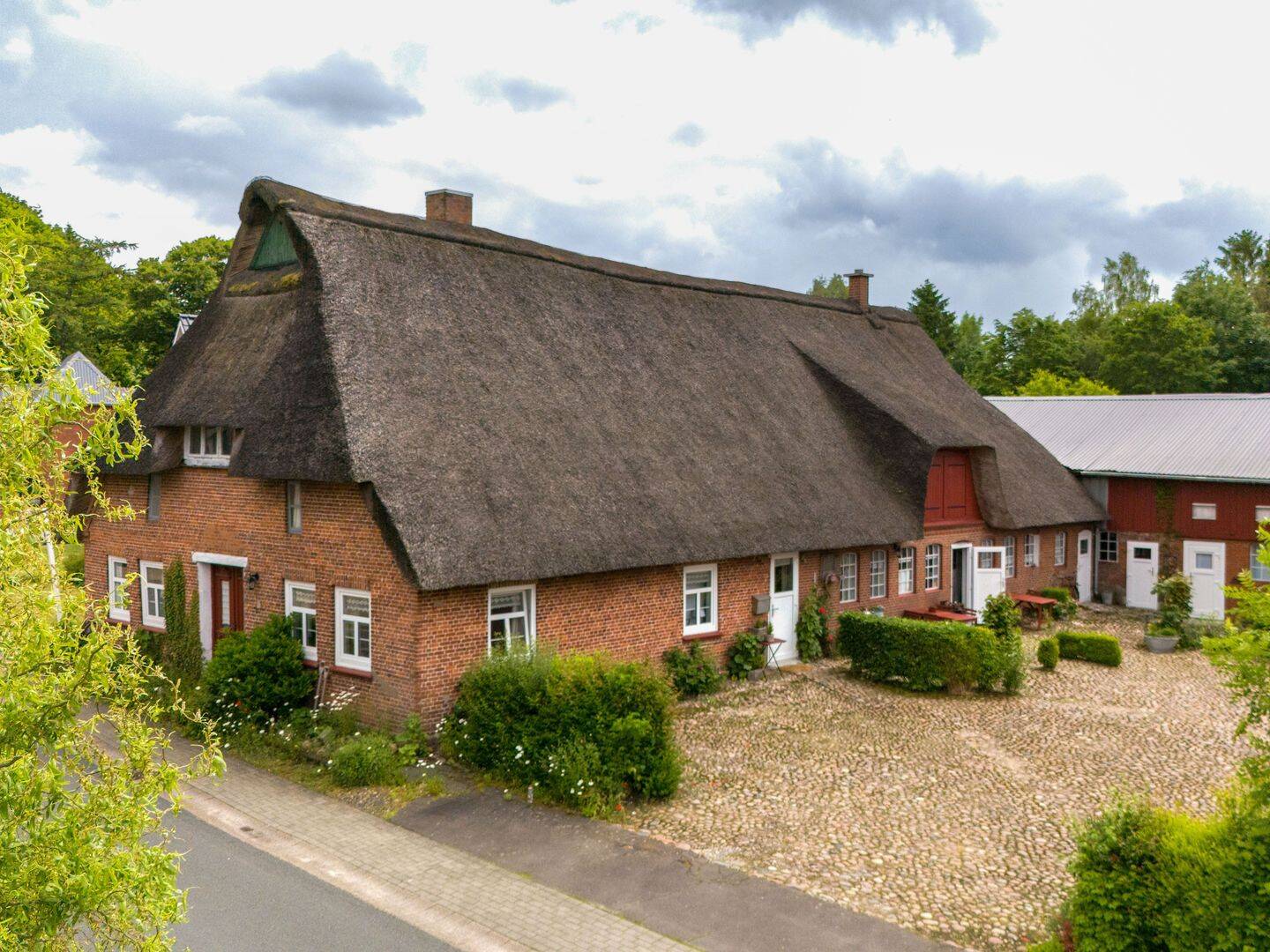 Resthof unter Reet – Wohnen mit vielfältigen Möglichkeiten – Schafstedt – Vorschaubild 2