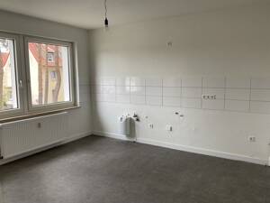 2-Zimmer Wohnung mit großzügiger Küche in gepflegter Grünanlage – 33647 Bielefeld – Vorschaubild 2