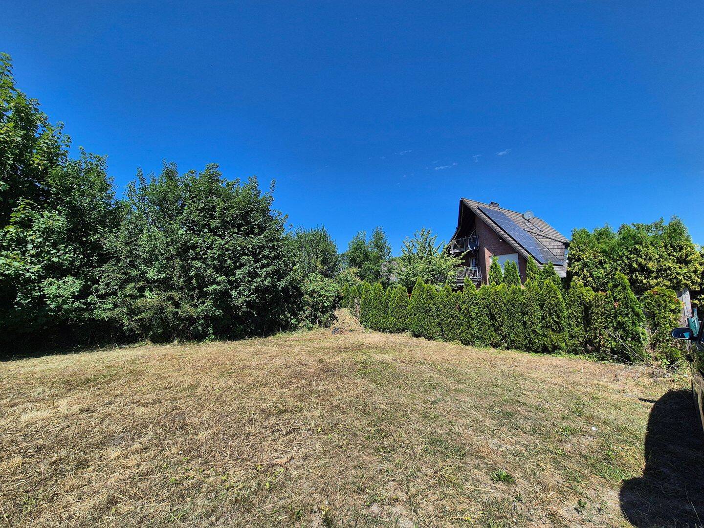 Vollmöbl. EFH i. Villenstil mit 9 Zi., 6 Bäd.,Garten, Hausgarage, 3 Außen SP, PV-A., Video-Überw. – Unna – Vorschaubild 2