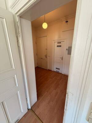 Charmantes 1-Zimmer-Apartment mit Balkon in Erfurt Krämpfervorstadt – Leipziger Straße 31, 99085 Erfurt – Vorschaubild 2