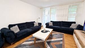 Vermietete 2-Zimmer-Wohnung mit Innenhofterrasse in bester Regensburger Altstadtlage – 93047 Regensburg – Vorschaubild 2