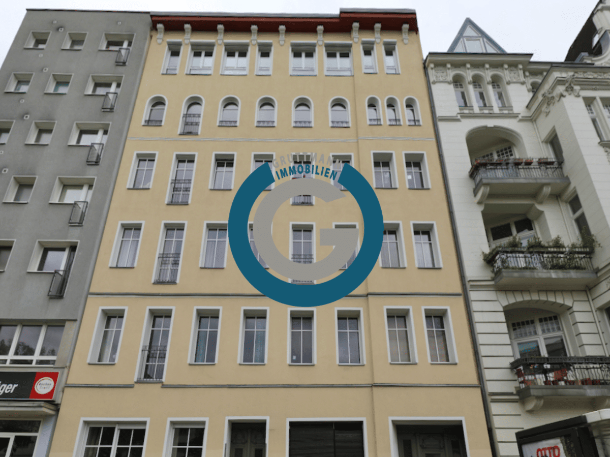 PRAKTISCHES HOCHPARTERRE IM HINTERHAUS - MIT BALKON - FUSSLÄUFIG ZUM PARK AM GLEISDREIECK – 10965 Berlin – Bild 1 von 9